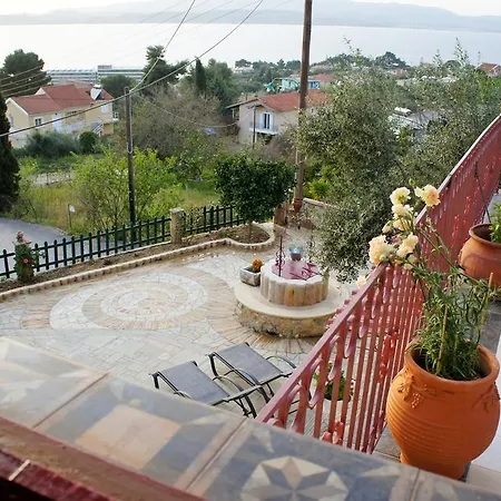 Hara's View لاسي